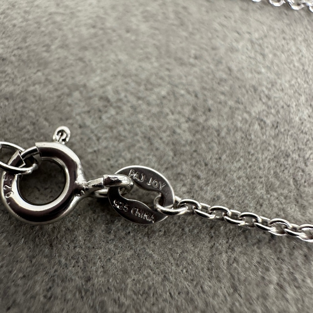 Jade and Peridot necklace in sterling silver by Jade of Yesteryear - Picture 6 of 9